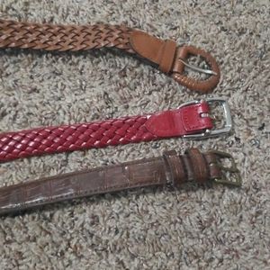 Women's belts